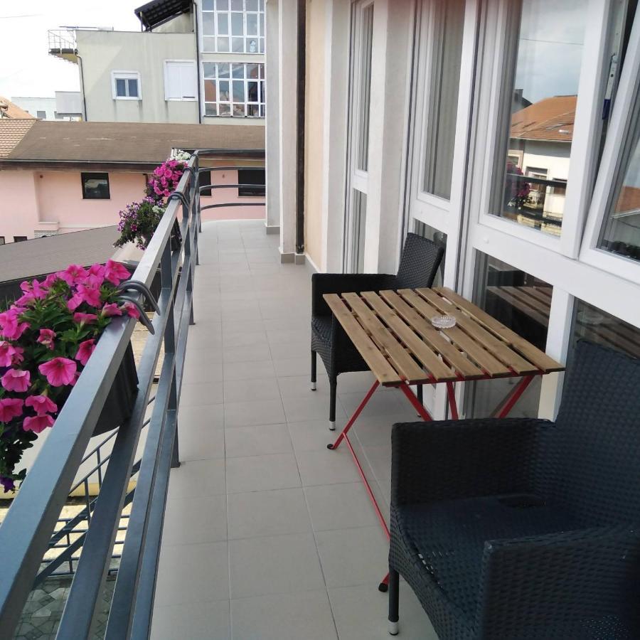 Apartman Zagreb , With Balcony And Free Parking Eksteriør bilde