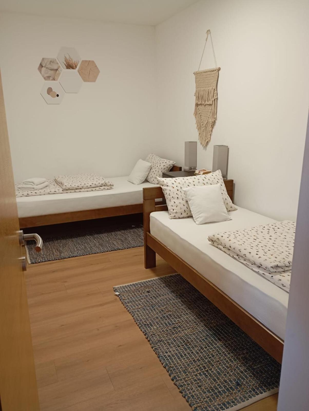 Apartman Zagreb , With Balcony And Free Parking Eksteriør bilde