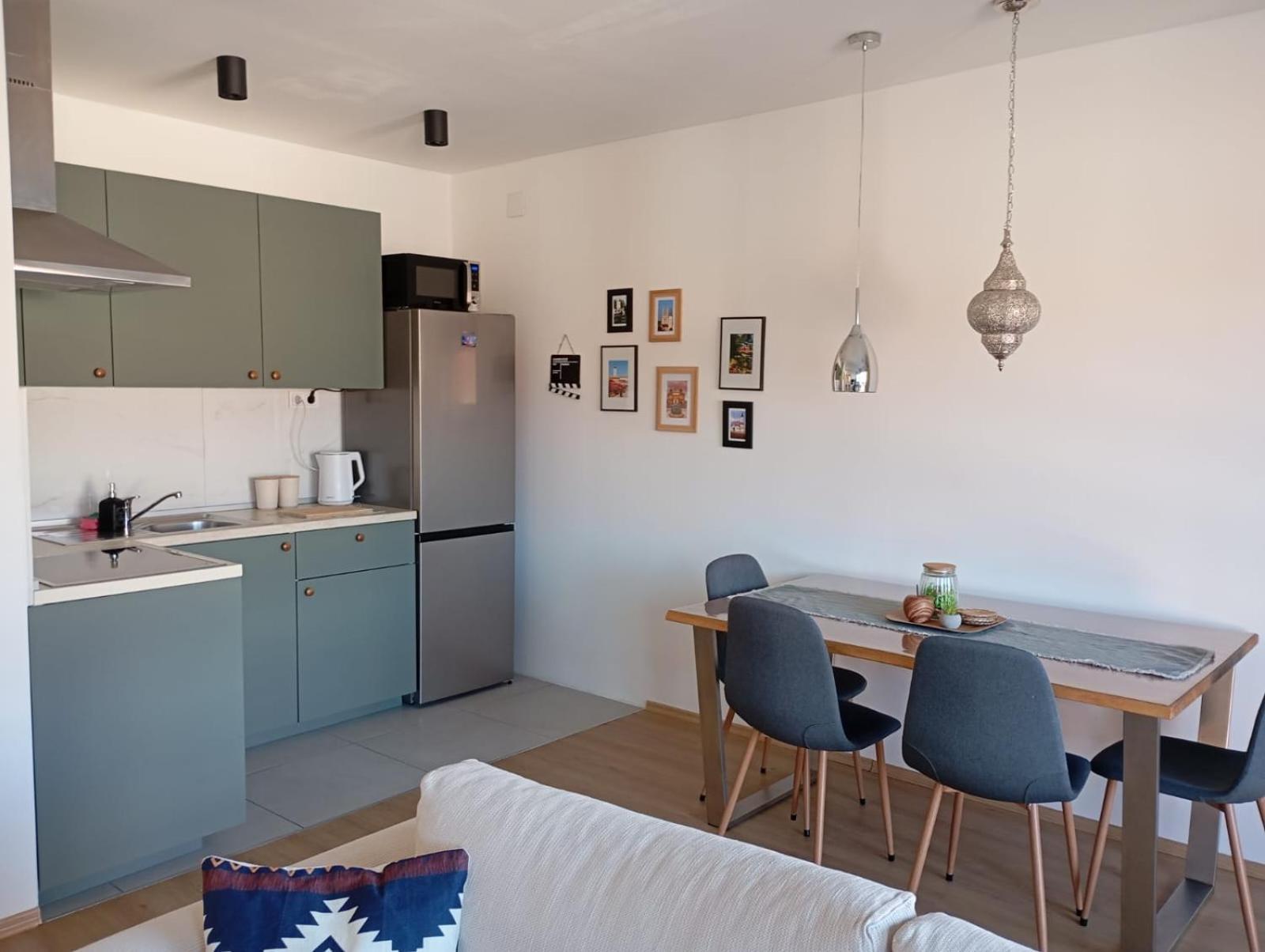 Apartman Zagreb , With Balcony And Free Parking Eksteriør bilde