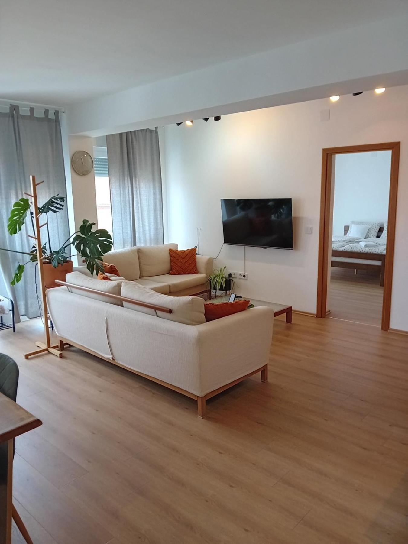 Apartman Zagreb , With Balcony And Free Parking Eksteriør bilde